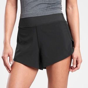 Athleta Run With It Short 3.5”
